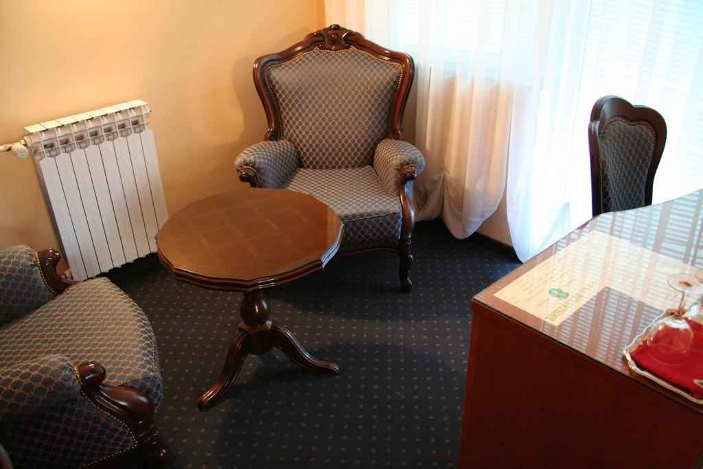 Hotel Belvedere SJJ Buitenkant foto